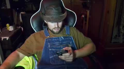 Snapshot of hothusband28931194 chatting on 27, 10, 2025 TW28 online show from 27, 10, 2025