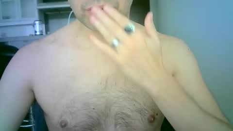 hottitan  twitter Marianoshcam online show from 26, 4, 2026