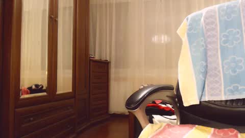 Angela online show from 6, 12, 2024