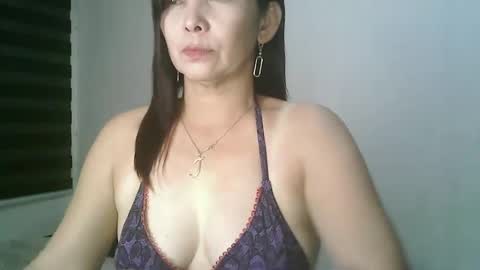 hotmamajen4u online show from 2, 5, 2026