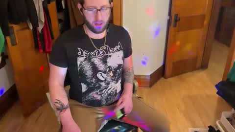 Snapshot of hotmplspunk chatting on 25, 4, 2026 Jared online show from 25, 4, 2026