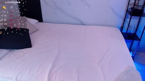 Snapshot of hotpawgmilf chatting on 12, 1, 2025 Sussy Bloom online show from 12, 1, 2025