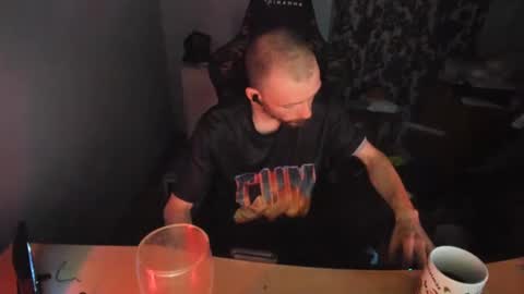 hot online show from 11, 3, 2025