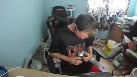 hot online show from 17, 10, 2025