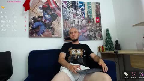 hott_asses online show from 19, 12, 2024