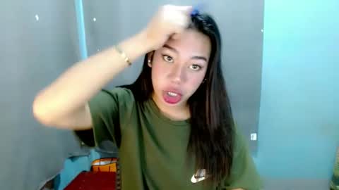 jelaigrande  online show from 25, 2, 2025