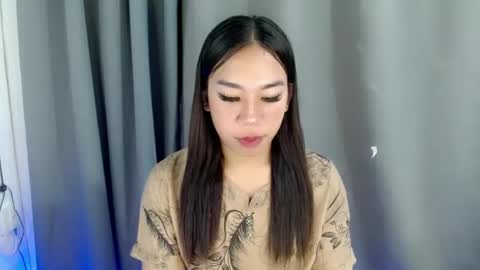 jelaigrande  online show from 10, 3, 2025