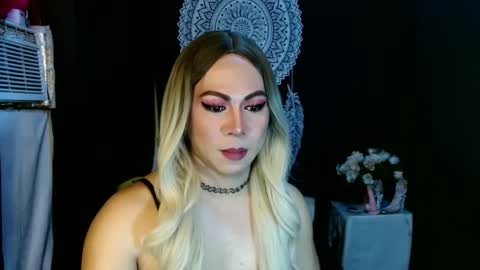 Alex Summer online show from 2, 2, 2025