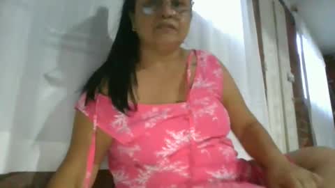 victorya karolyna online show from 1, 3, 2025