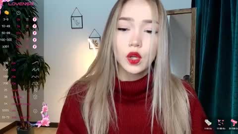 hello Im Eva online show from 5, 12, 2024