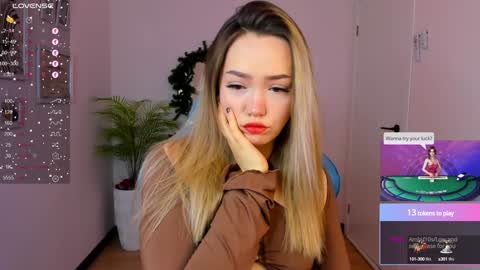 hello Im Eva online show from 29, 12, 2024