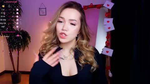 hello Im Eva online show from 12, 2, 2025