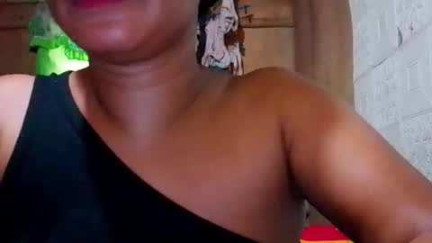 Snapshot of hottie_mama2022 chatting on 10, 6, 2026 Lyn online show from 10, 6, 2026