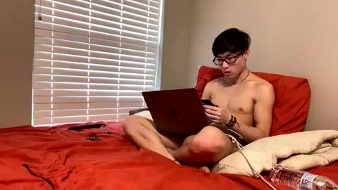 hottiewithabody101 online show from 15, 4, 2026