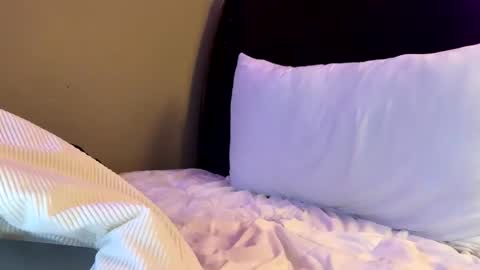 hottiewithabody101 online show from 24, 4, 2026