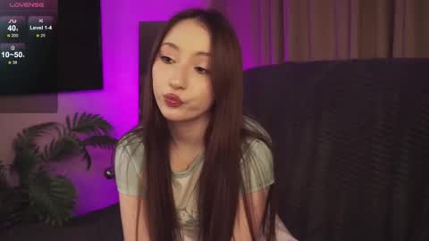 hottpeachh online show from 1, 12, 2025