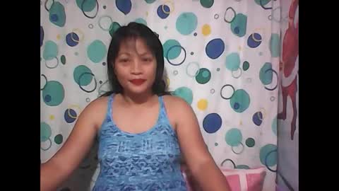 hottyelle1 online show from 2, 2, 2026