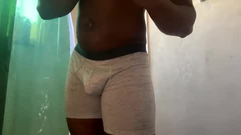 Snapshot of houseesposo chatting on 21, 2, 2025 houseesposo online show from 21, 2, 2025