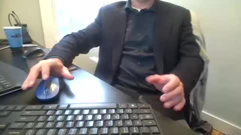 Snapshot of hoverday chatting on 5, 4, 2026 hoverday online show from 5, 4, 2026