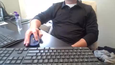 Snapshot of hoverday chatting on 17, 4, 2026 hoverday online show from 17, 4, 2026