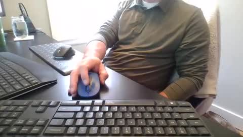 Snapshot of hoverday chatting on 6, 5, 2026 hoverday online show from 6, 5, 2026