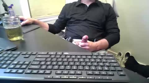 Snapshot of hoverday chatting on 20, 5, 2026 hoverday online show from 20, 5, 2026