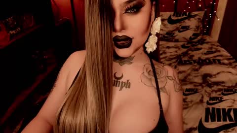 Snapshot of hubadera chatting on 2, 1, 2025 hubadera online show from 2, 1, 2025