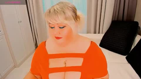 Snapshot of huge_booobs chatting on 8, 10, 2025 milli online show from 8, 10, 2025