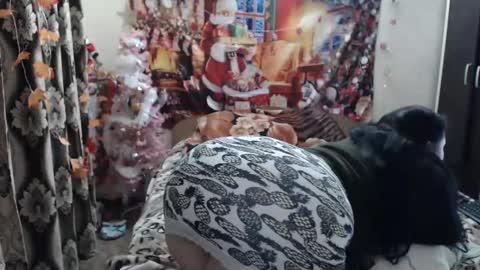 hugeassdevil online show from 15, 2, 2025