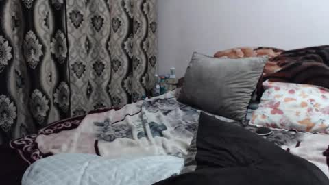 hugeassdevil online show from 18, 4, 2026