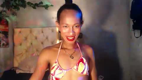 hugecock_caramel online show from 16, 4, 2026