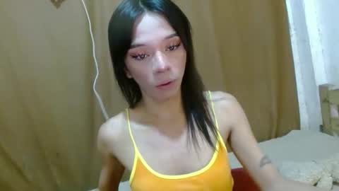 Snapshot of hugecock_caraxx chatting on 19, 10, 2025 Cara online show from 19, 10, 2025