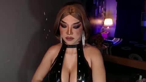 Snapshot of hugecockchristine chatting on 6, 1, 2026 Christine online show from 6, 1, 2026