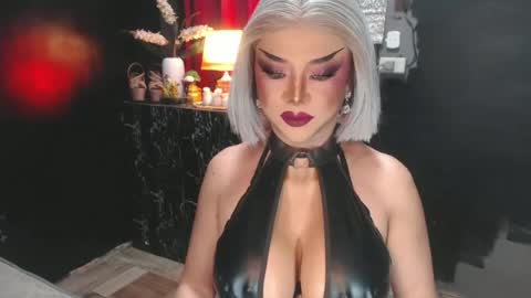 Christine online show from 23, 6, 2026