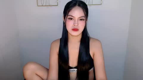 Yhanie online show from 28, 7, 2026