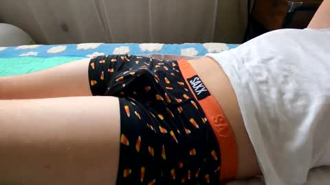 HugeCumshots online show from 23, 12, 2024