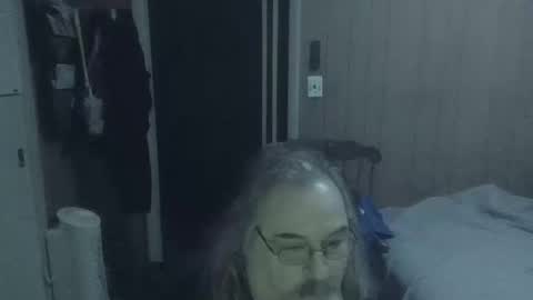 lonely huggy bear online show from 21, 2, 2026