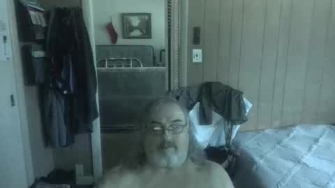 lonely huggy bear online show from 8, 6, 2026