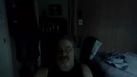 lonely huggy bear online show from 17, 7, 2026