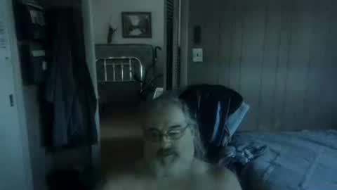 lonely huggy bear online show from 23, 7, 2026
