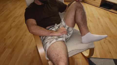 Snapshot of hundick696 chatting on 9, 11, 2025 hundick696 online show from 9, 11, 2025