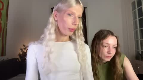 Alice help me reach 100 likes  online show from 19, 4, 2026