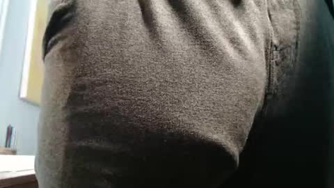 Big uncut cock dripping online show from 19, 5, 2026