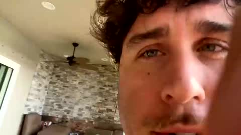 Snapshot of hungkingg22 chatting on 3, 3, 2025 hungkingg22 online show from 3, 3, 2025