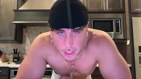 Snapshot of hungkingg22 chatting on 9, 10, 2025 hungkingg22 online show from 9, 10, 2025