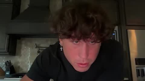 Snapshot of hungkingg22 chatting on 20, 11, 2025 hungkingg22 online show from 20, 11, 2025