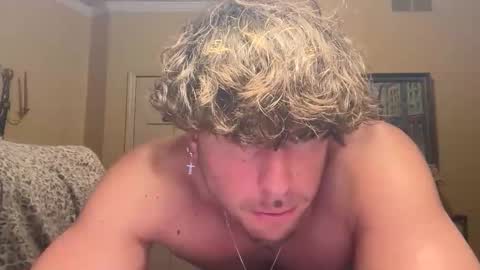 Snapshot of hungkingg22 chatting on 5, 1, 2026 hungkingg22 online show from 5, 1, 2026