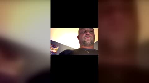 Snapshot of hunglikeray2286 chatting on 21, 12, 2025 hunglikeray2286 online show from 21, 12, 2025