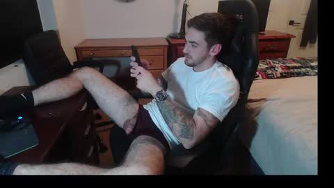 hungmtnman2256 online show from 25, 2, 2026