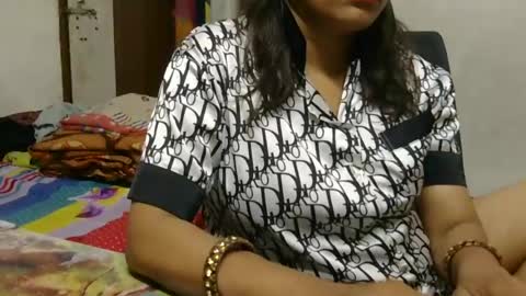 hungrymilf69 online show from 25, 7, 2026